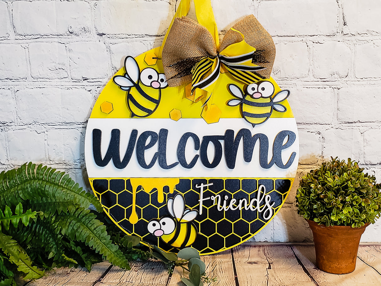 Welcome Friends Cartoon Bee Door Hanger - Lvl 2