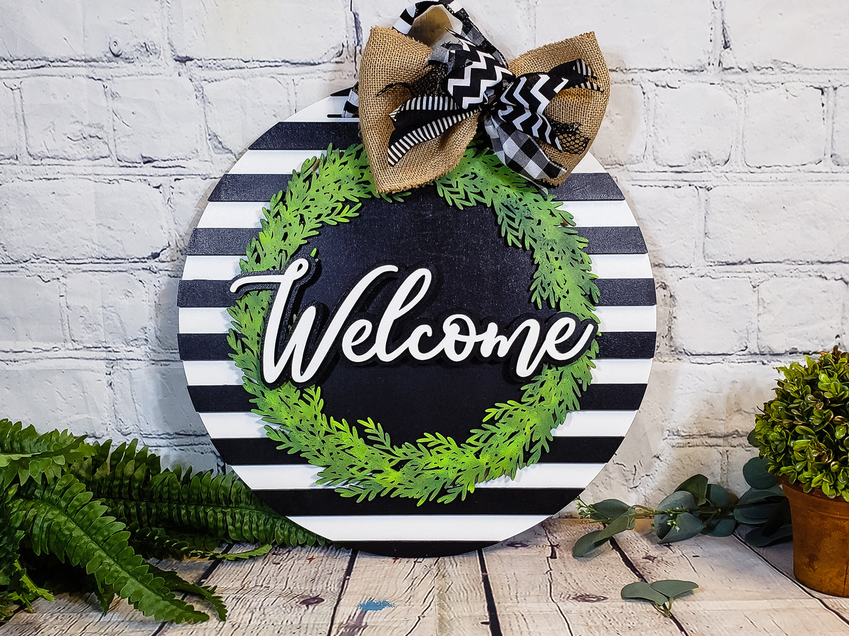 Welcome Wreath & Stripes Door Hanger - Lvl 1