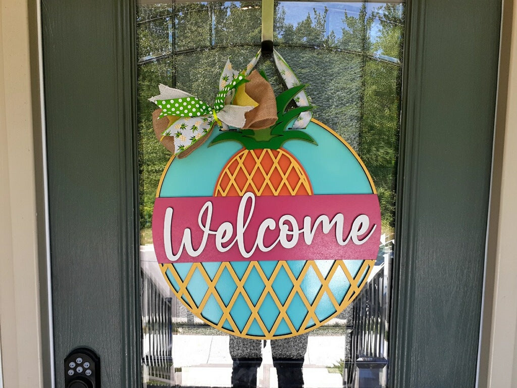 Finished - Welcome Pineapple Door Hanger