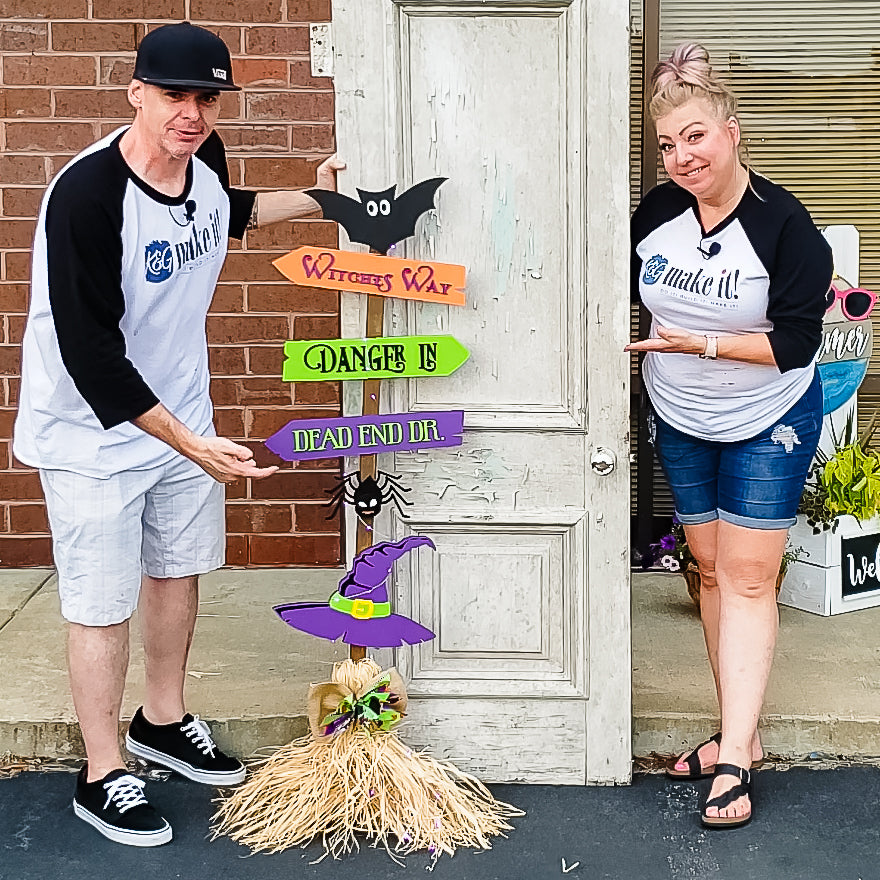 DIY Witch Broom Halloween Porch Decoration Sign Post
