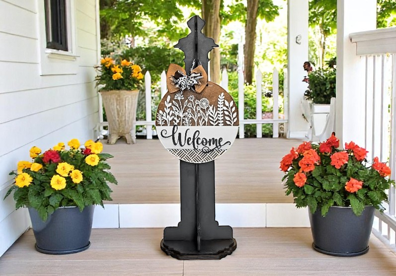 🔥 How We Scaled Our Desktop Sign Post into a 4-Foot Craft Show Display (with a Laser Cutter!)