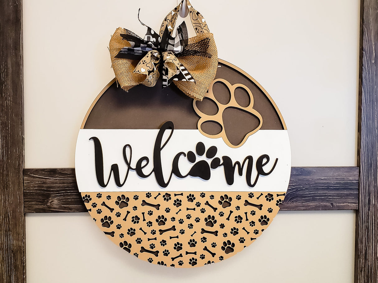 Welcome Dog Paw Door Hanger - Lvl 1