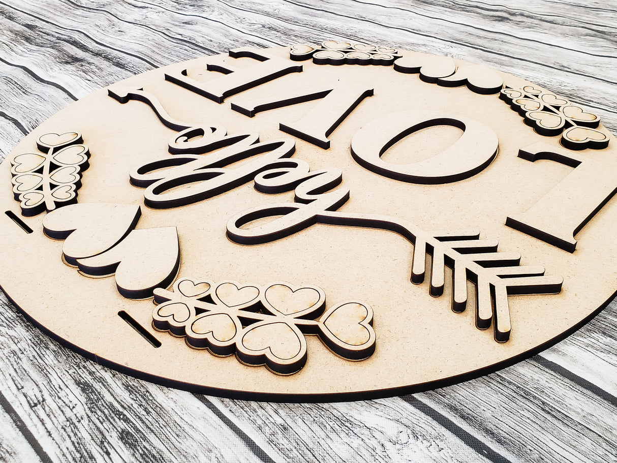 Hello Love Arrow Door Hanger - LEVEL 1